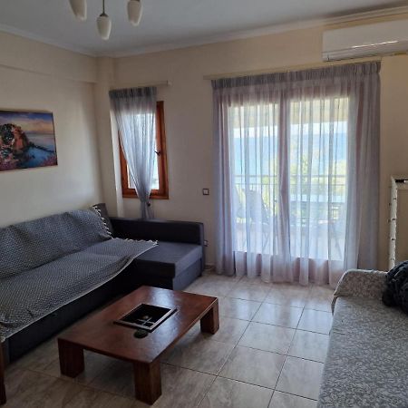 Kyana Big Blue Apartments Agia Paraskevi  Buitenkant foto