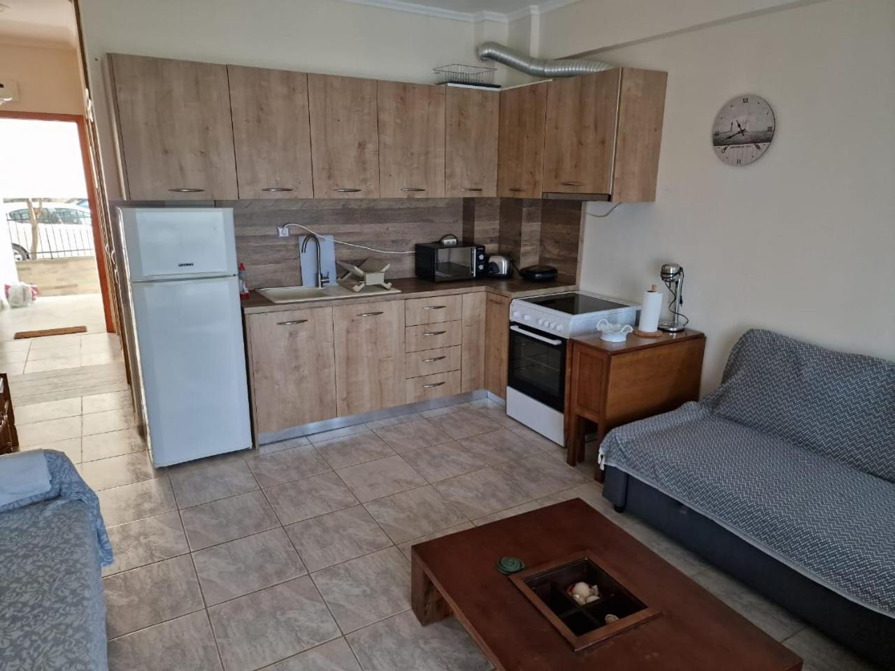 Kyana Big Blue Apartments Agia Paraskevi  Buitenkant foto