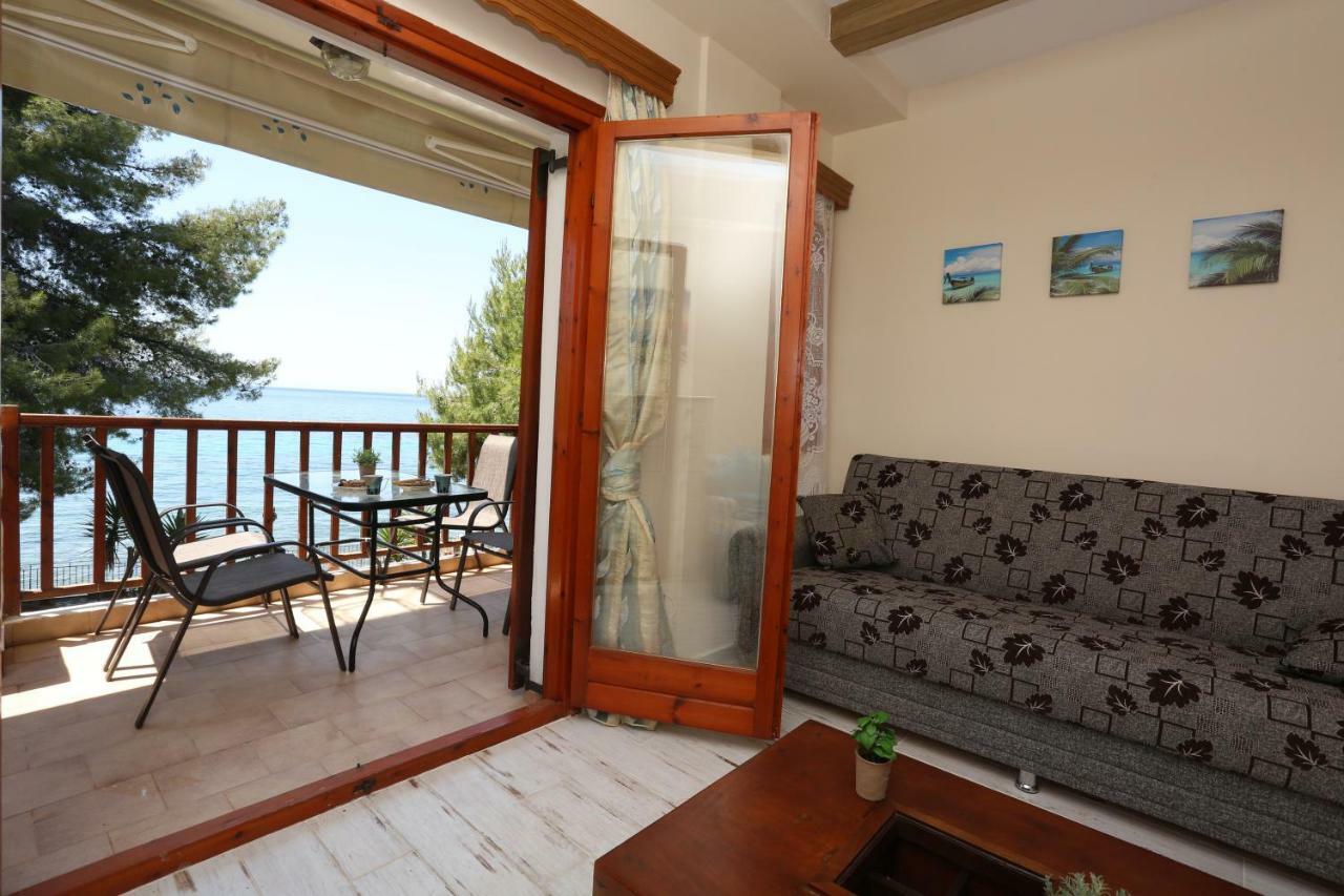 Kyana Big Blue Apartments Agia Paraskevi  Buitenkant foto
