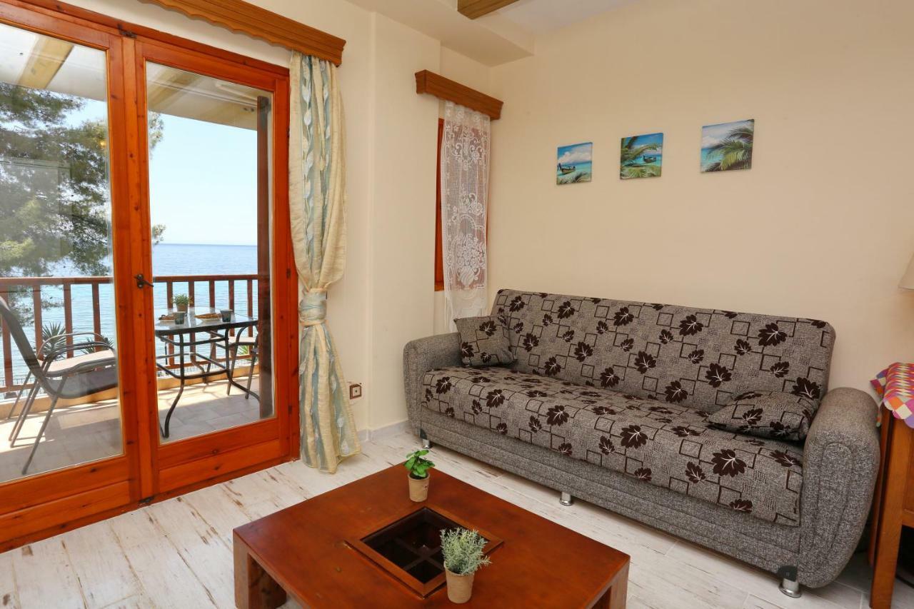 Kyana Big Blue Apartments Agia Paraskevi  Buitenkant foto