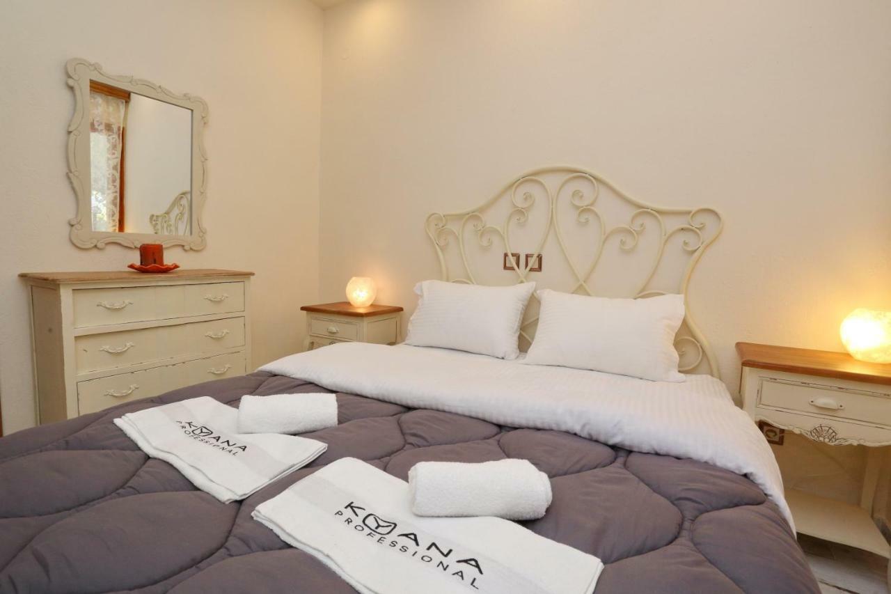 Kyana Big Blue Apartments Agia Paraskevi  Buitenkant foto