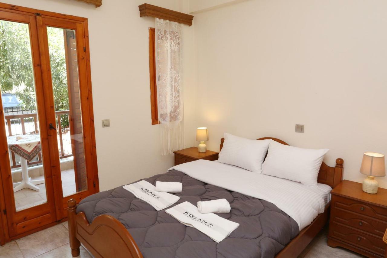 Kyana Big Blue Apartments Agia Paraskevi  Buitenkant foto