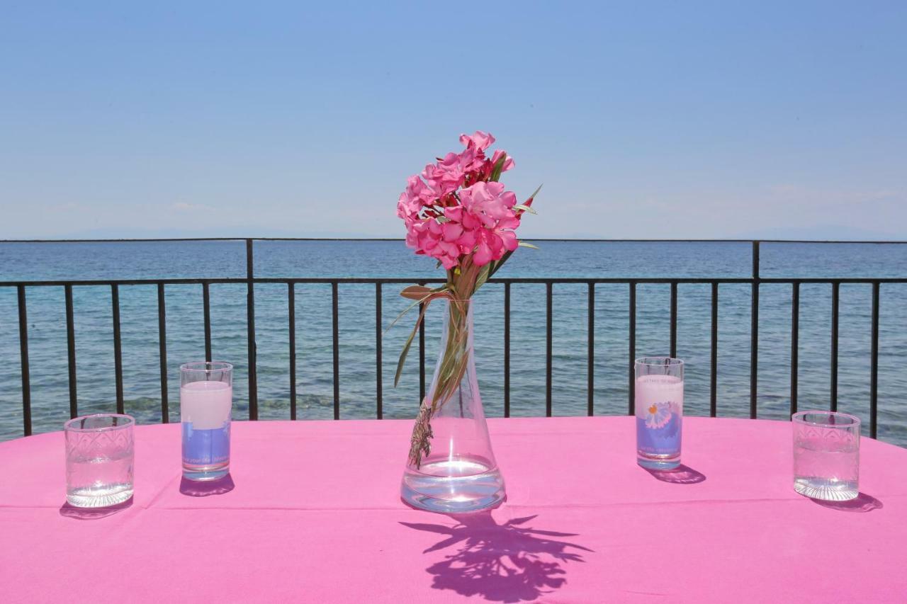 Kyana Big Blue Apartments Agia Paraskevi  Buitenkant foto